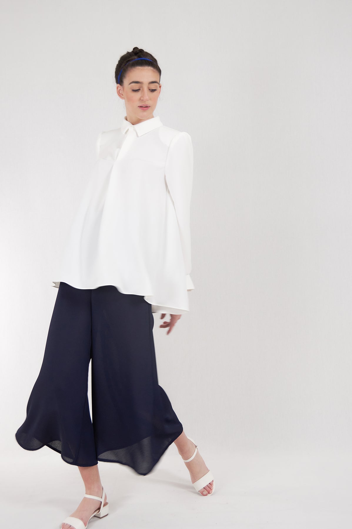 AURA cropped trousers